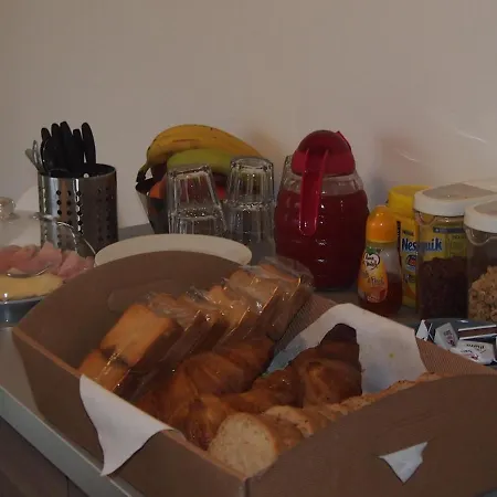 Le Farfalle Alojamento de Acomodação e Pequeno-almoço 3*